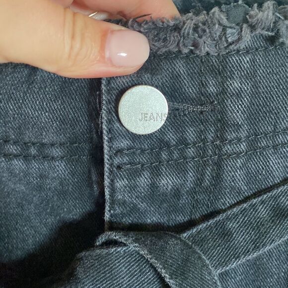 REDIAL- Paper-bag waisted raw hem cut-off jeans- faded black/grey- Size 12 - Picture 4 of 11